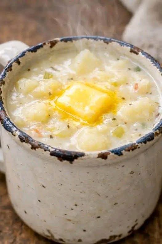 Simple Creamy 4-Ingredient Potato Soup Recipe